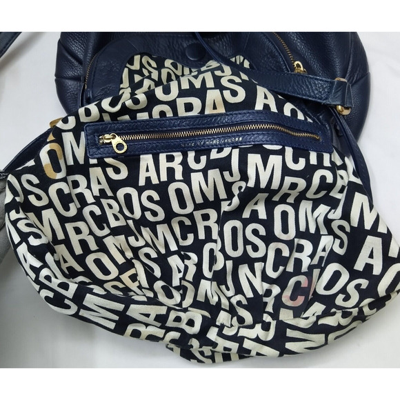 Marc Jacobs Natasha Blue Pebbled Leather Zipper Pocket Crossbody Bag - Picture 11 of 16